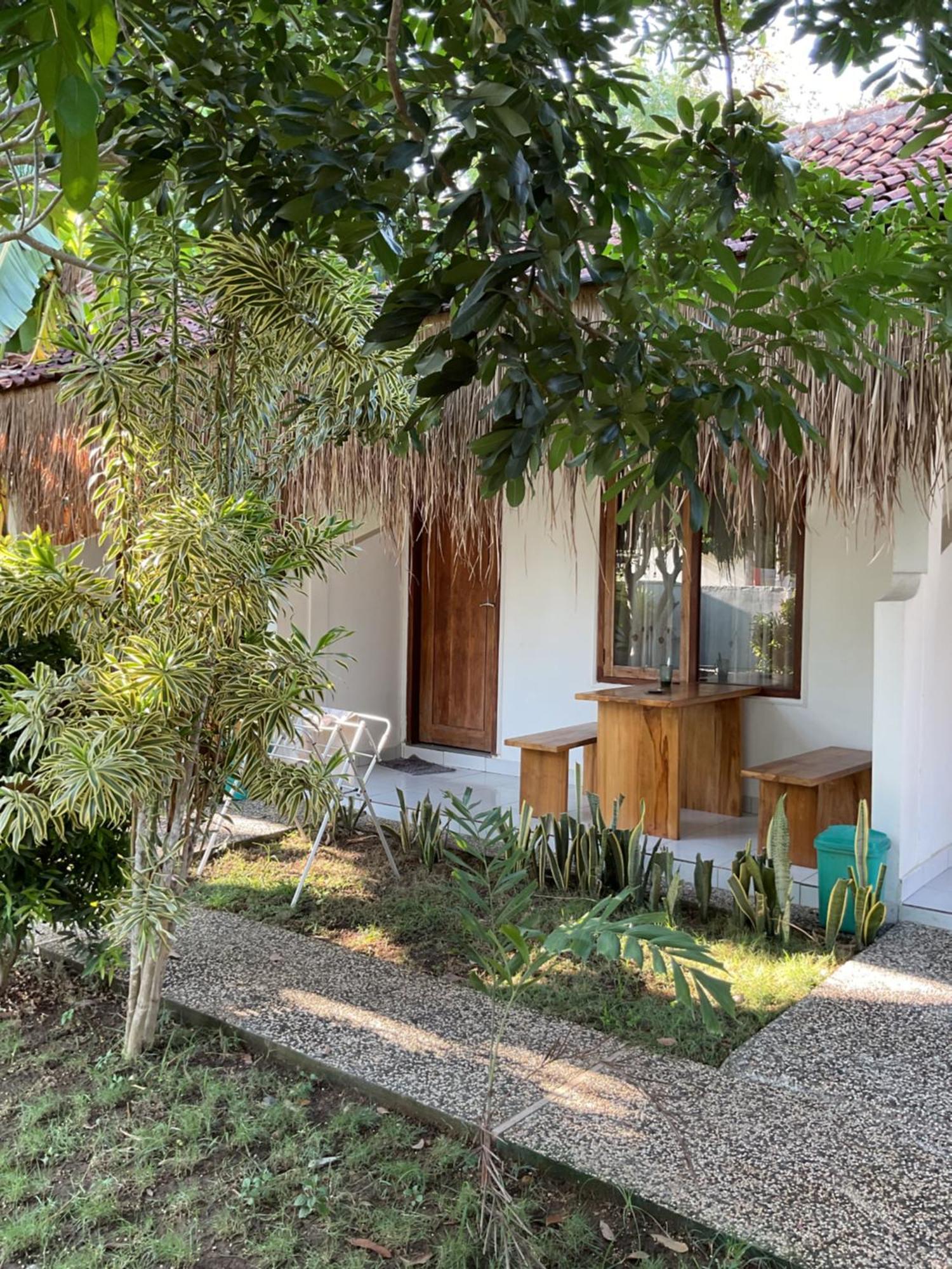Tiga Spies Hostel Kuta  Esterno foto
